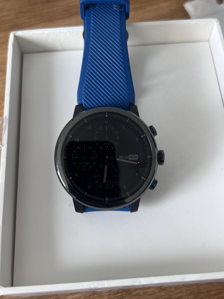 Смарт годинник Amazfit Stratos A1619. Ідеальний стан