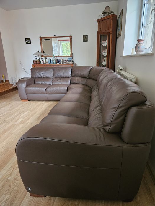 Narożnik TC meble dwie pufy i stolik