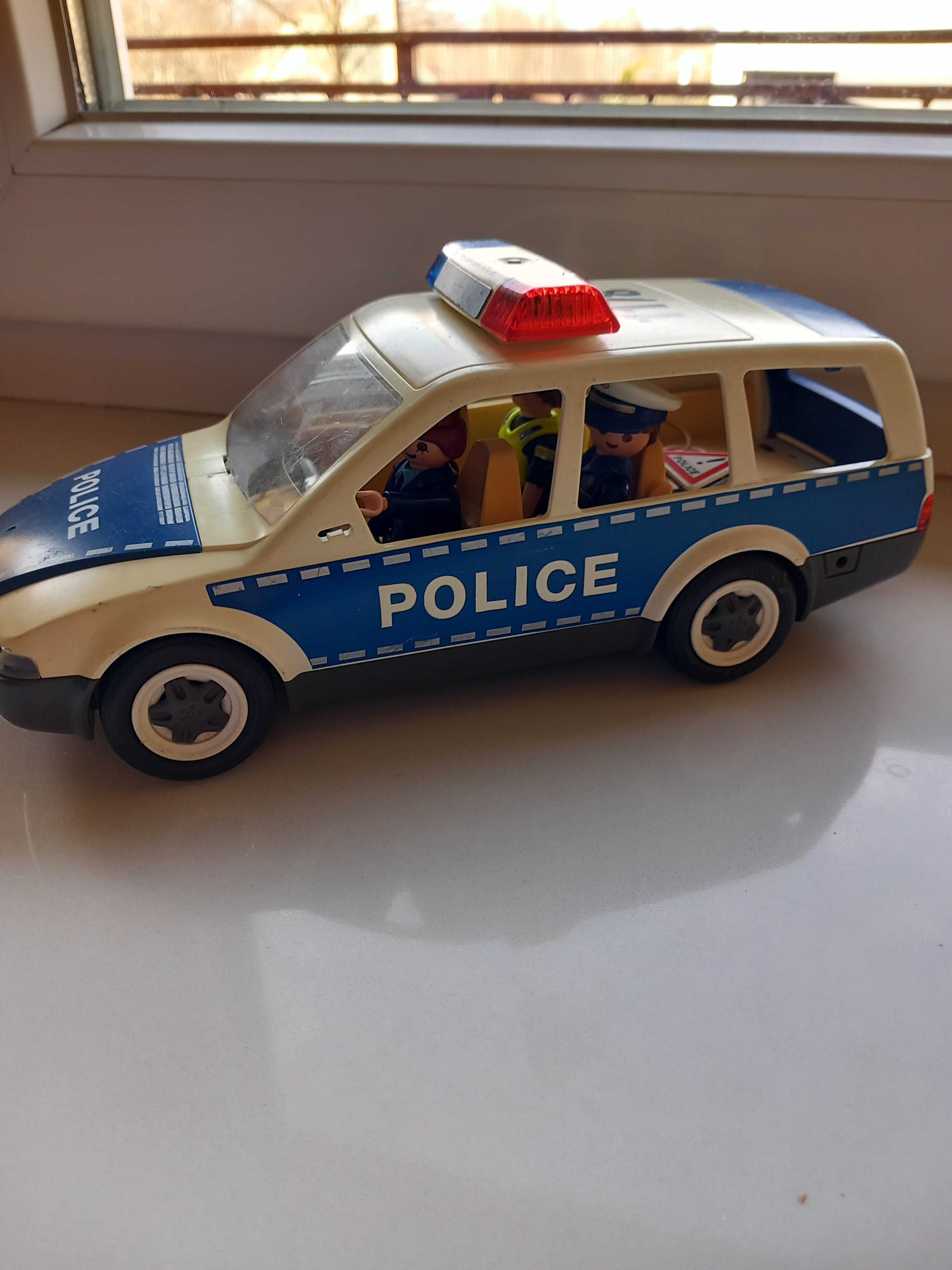 Auto policyjne playmobil