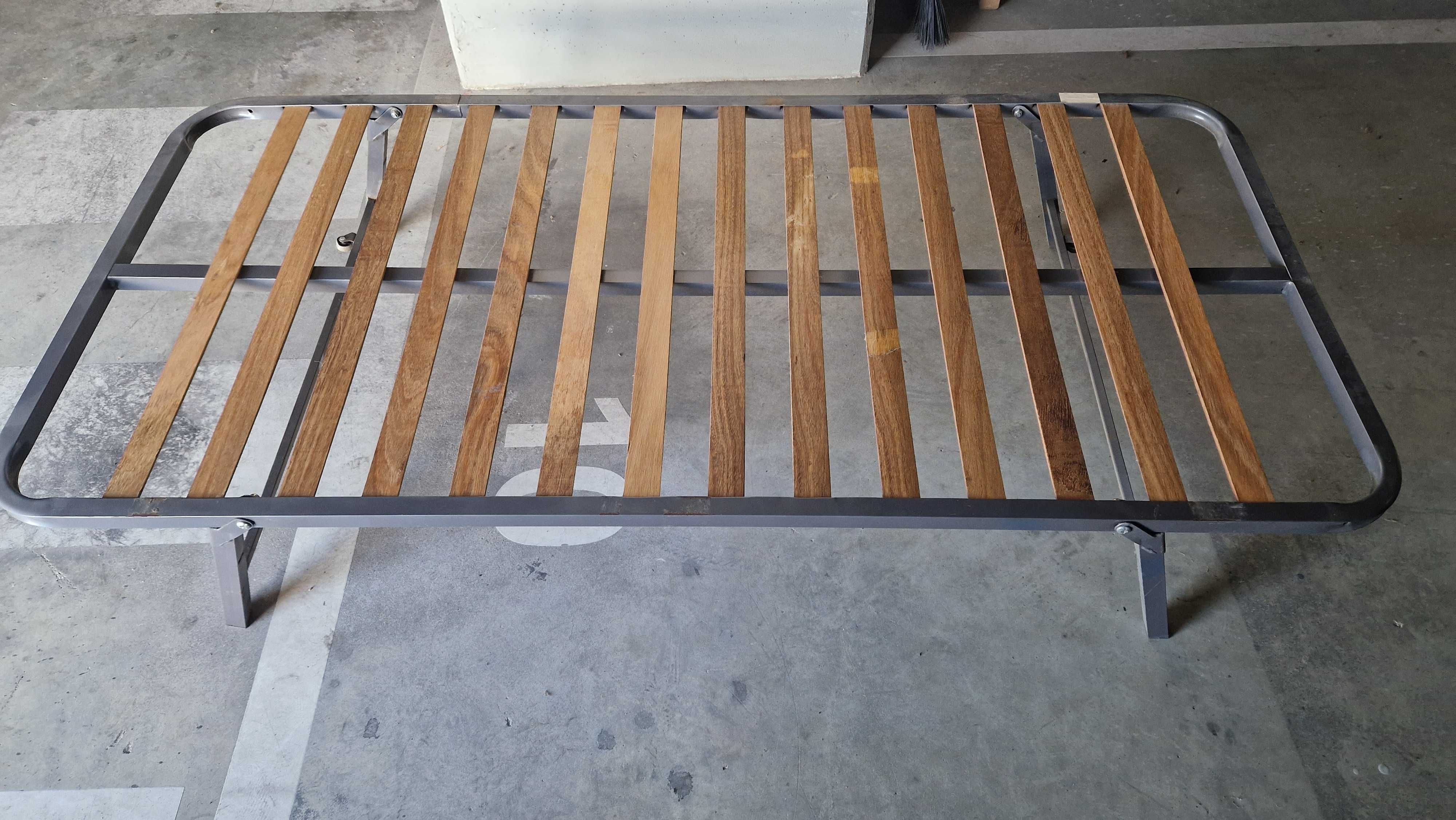 Sommier 190 cm (comprimento) x 90 cm (largura)