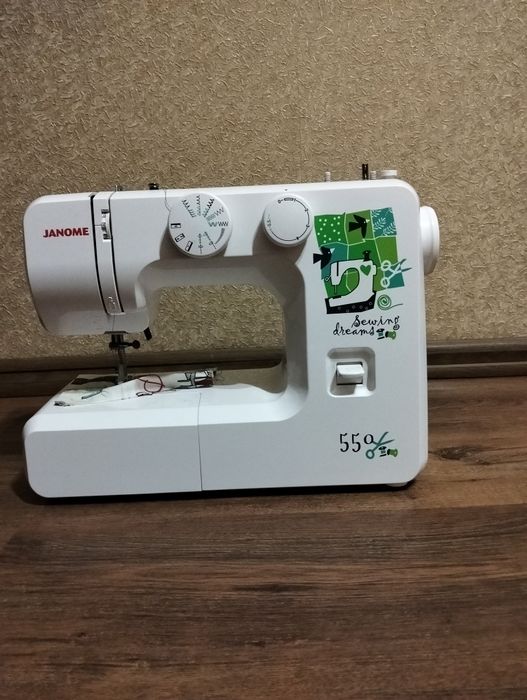 Швейна машинка,працювали нею пару разів!