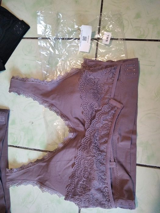 Nowe biustonosz sprzedam