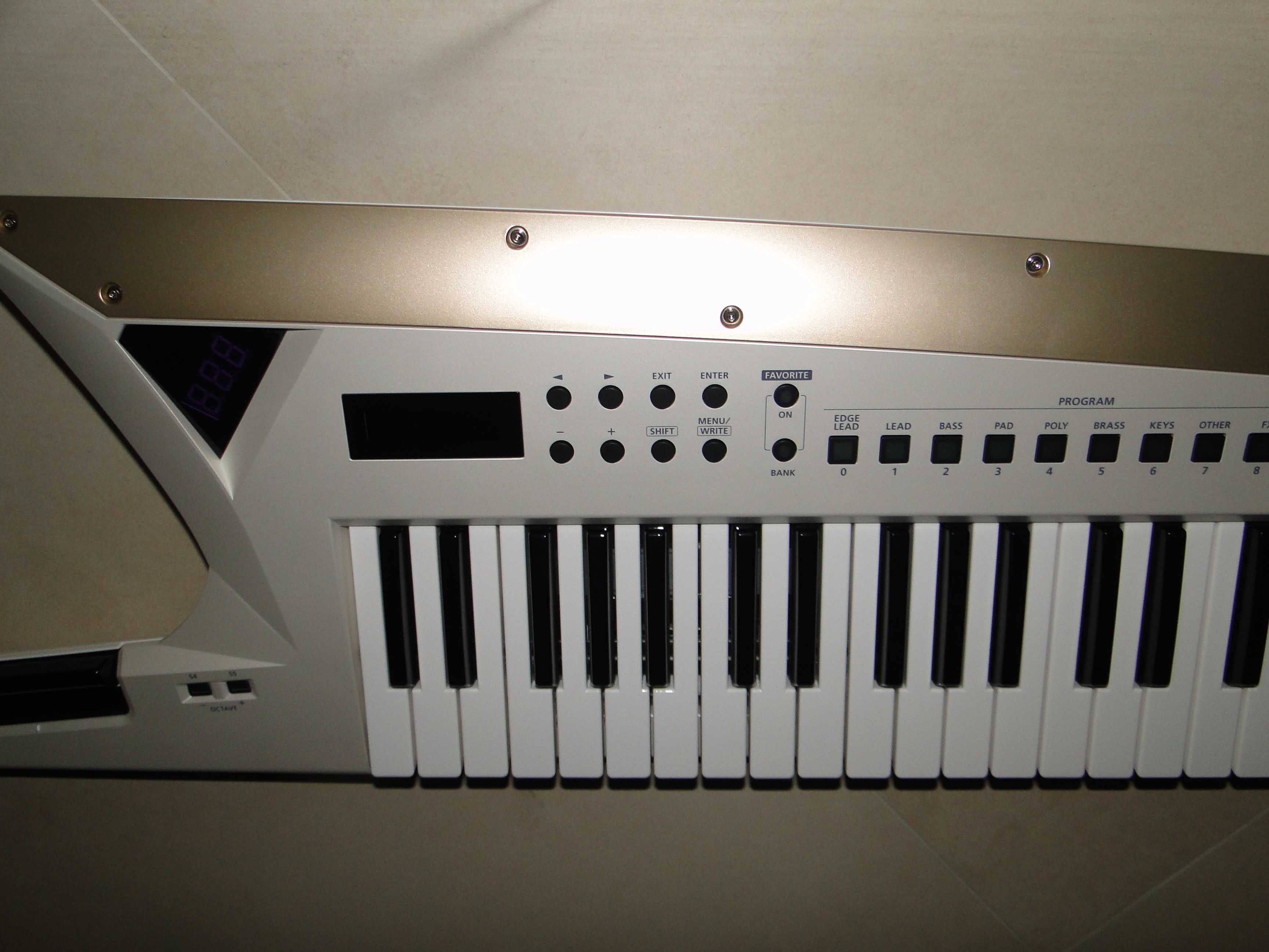 Zawodowy Syntezator Na Pasku KEYTAR ROLAND AX EDGE WHITE.Nówka.Okazja