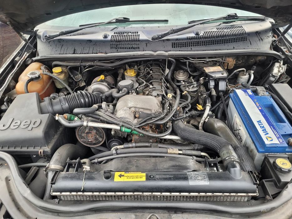 JEEP GRAND CHEROKEE 2.7 CRD 665.921 silnik skrzynia napęd sanki belka wahacz wahacze zacisk zaciski zwrotnica piasta