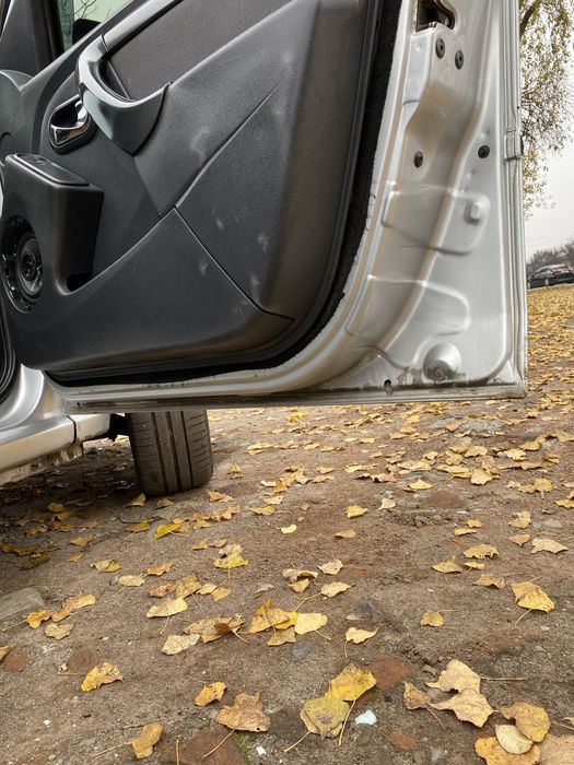 DACIA LOGAN 1.4 Бензин