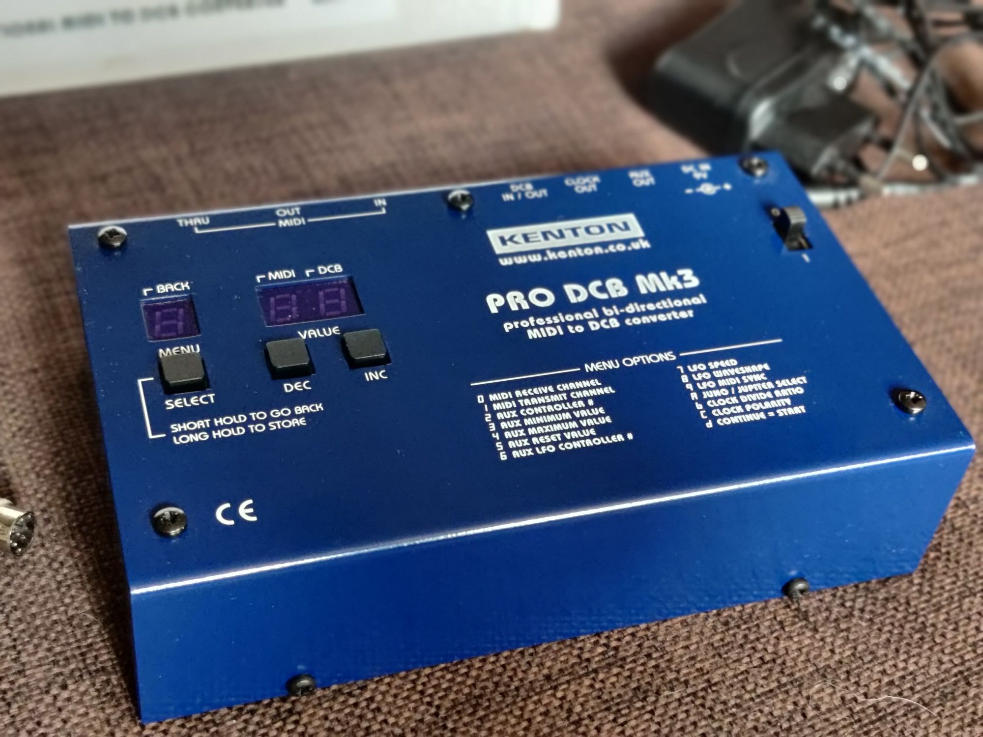 Kenton Midi DCB adapter do Roland Juno 60 interfejs