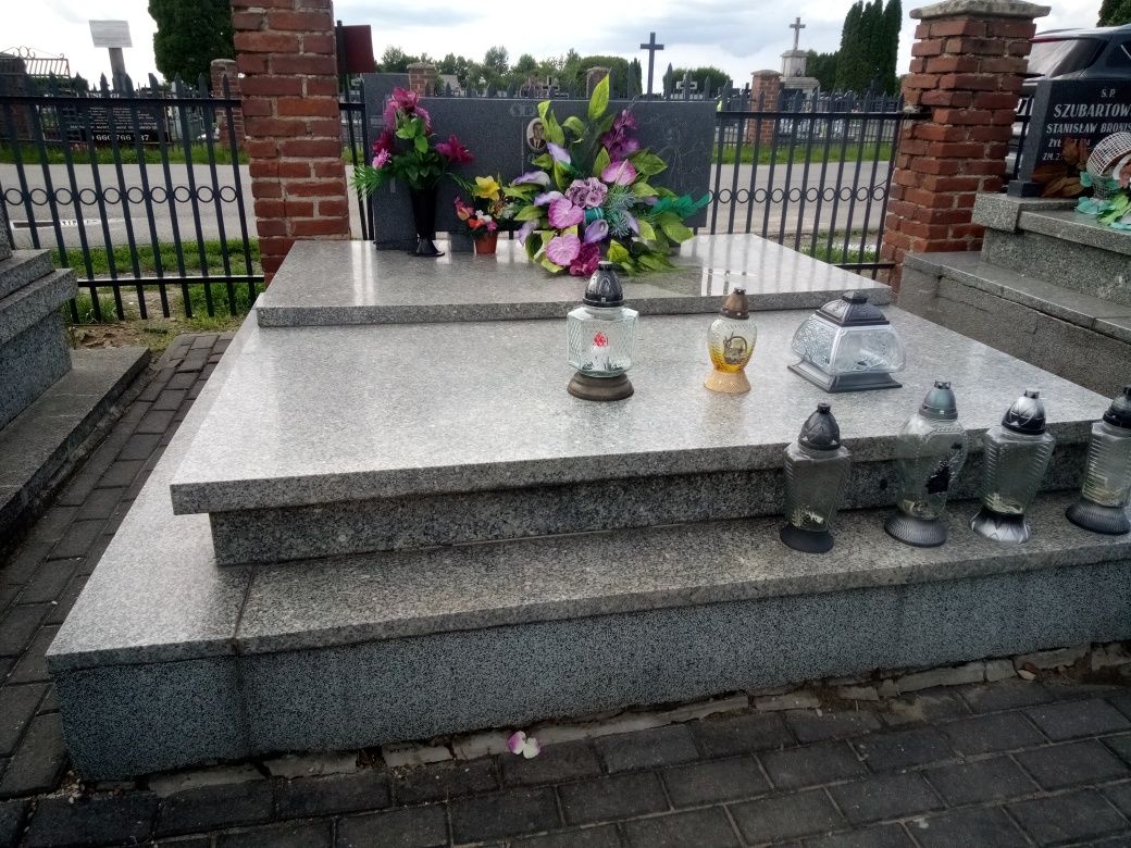 Pomnik granitowy nagrobek