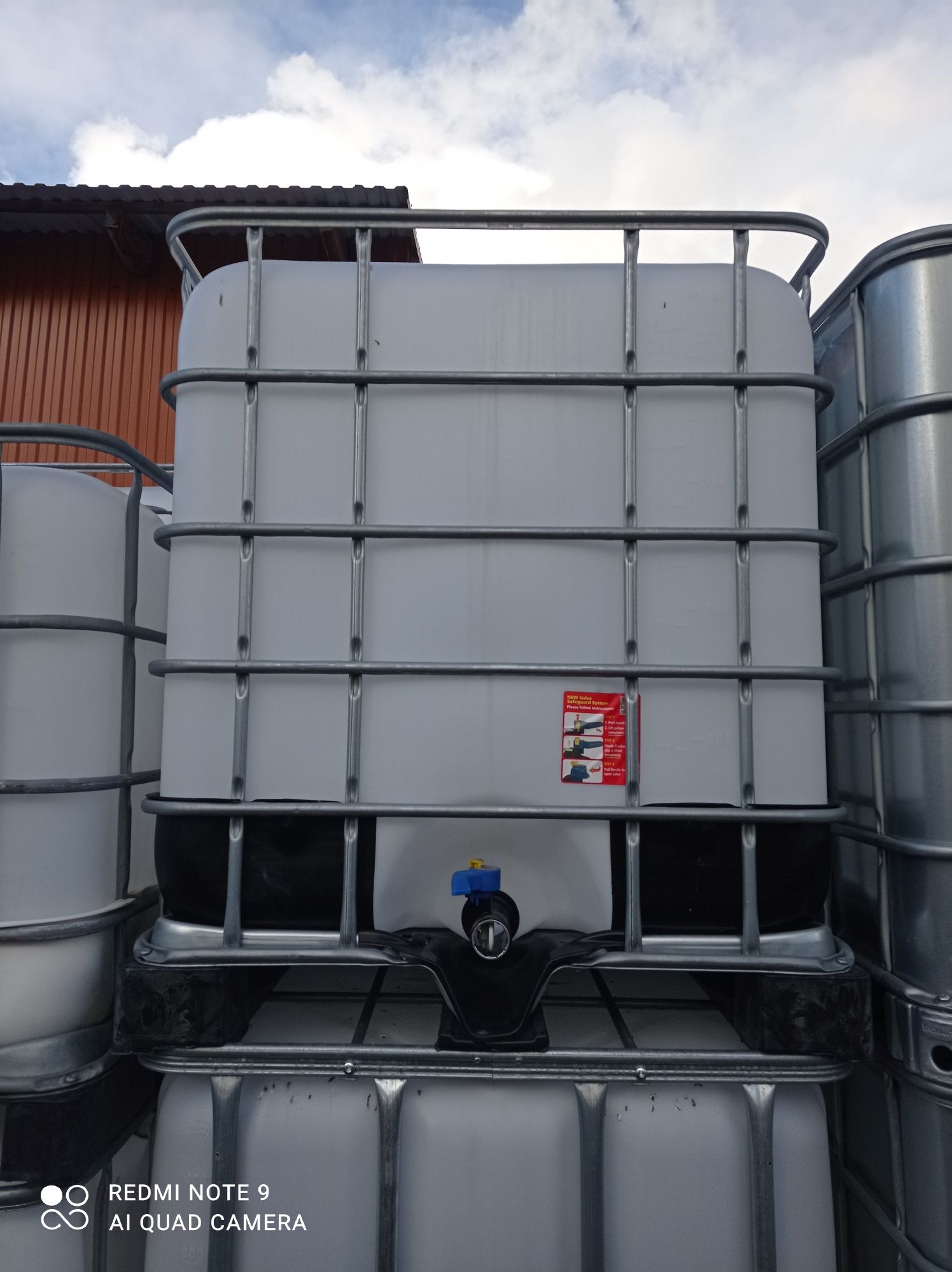 Zbiornik na deszczówkę pojemnik 1000l mauser mauzer kontener IBC 600l