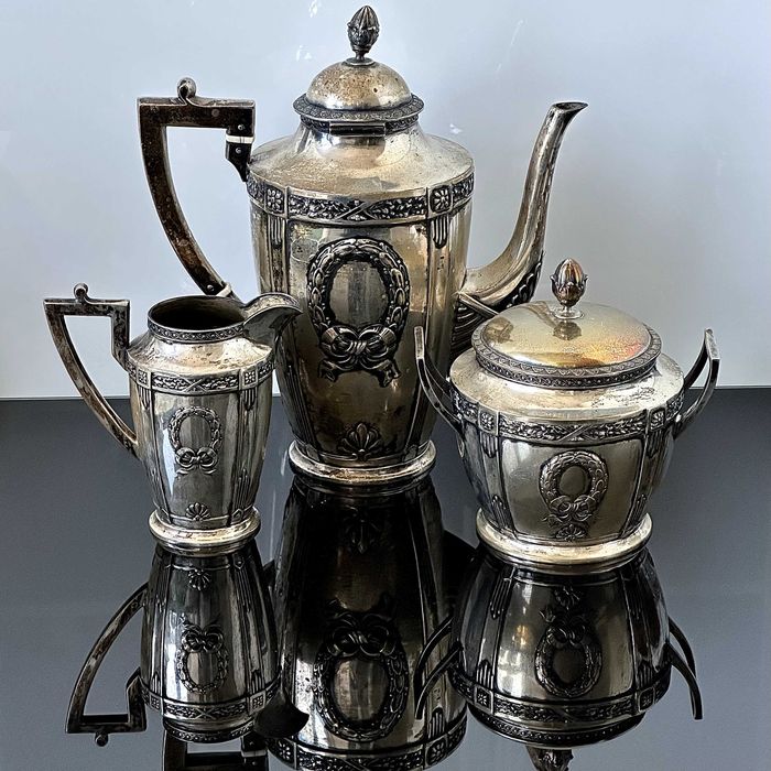 Srebrny komplet do kawy Fabryki Peter Bruckmann & Sons próba 800