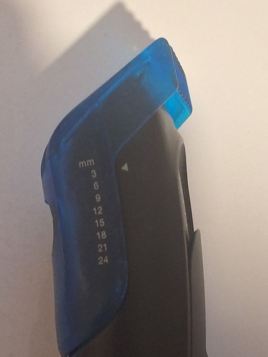 Машинка для стрижки волосся  Braun 5427


-