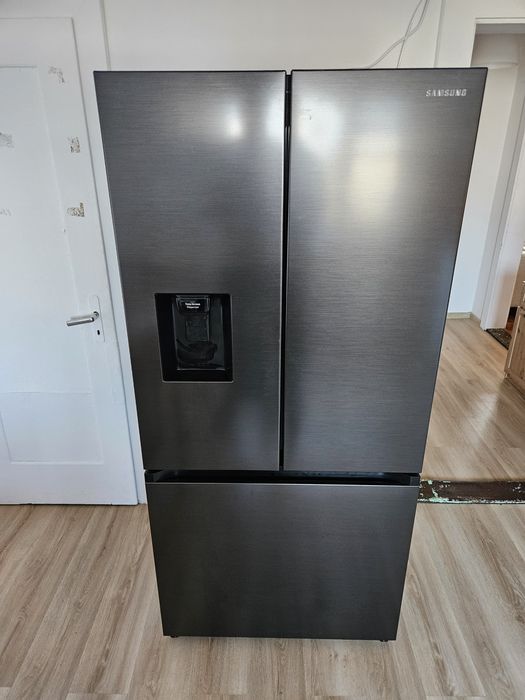 Lodówka SAMSUNG RF50C530EB1