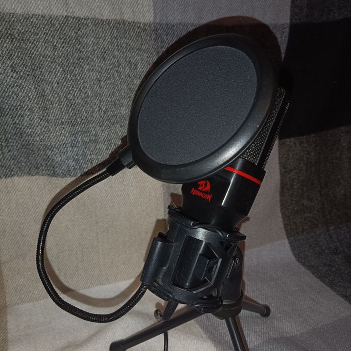 Мікрофон redragon Model GM100 — якісний звук, без коробки