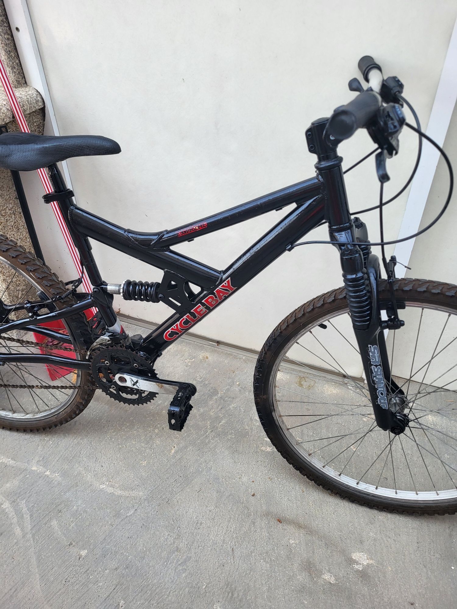 Vendo bicicleta suspensão total