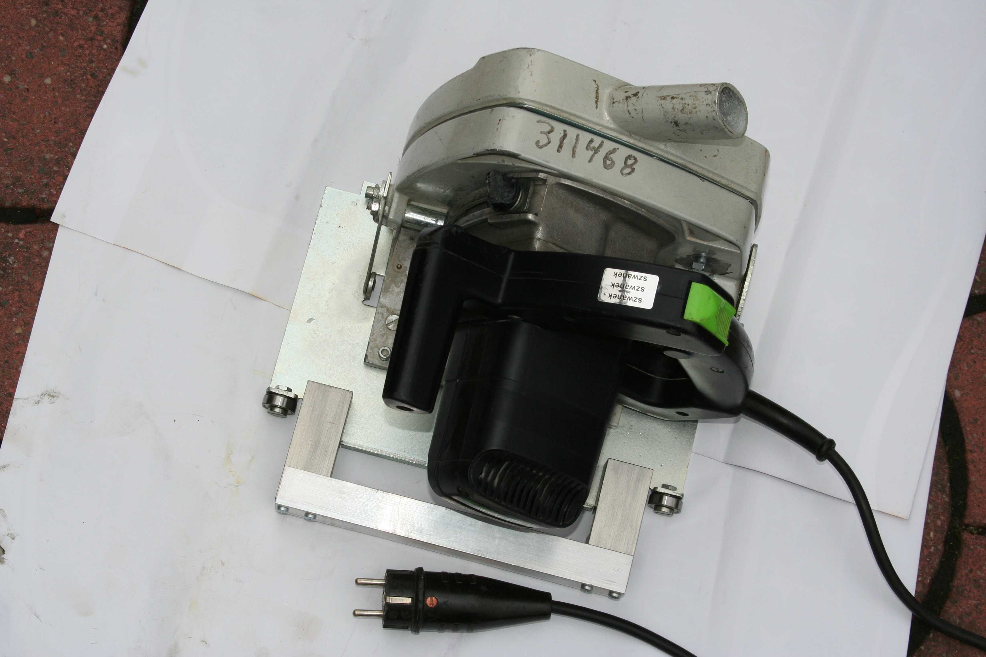 Piła wolnoobrotowa 210 obr/min FESTOOL AXT 50 LA