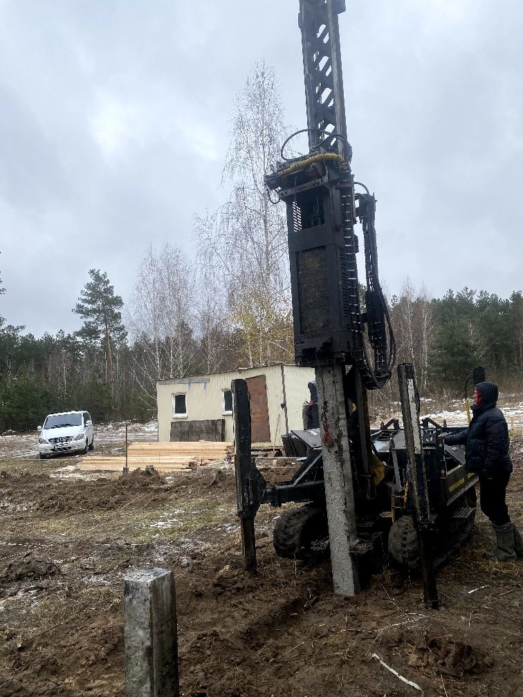Продам з/б сваї оптом від виробника