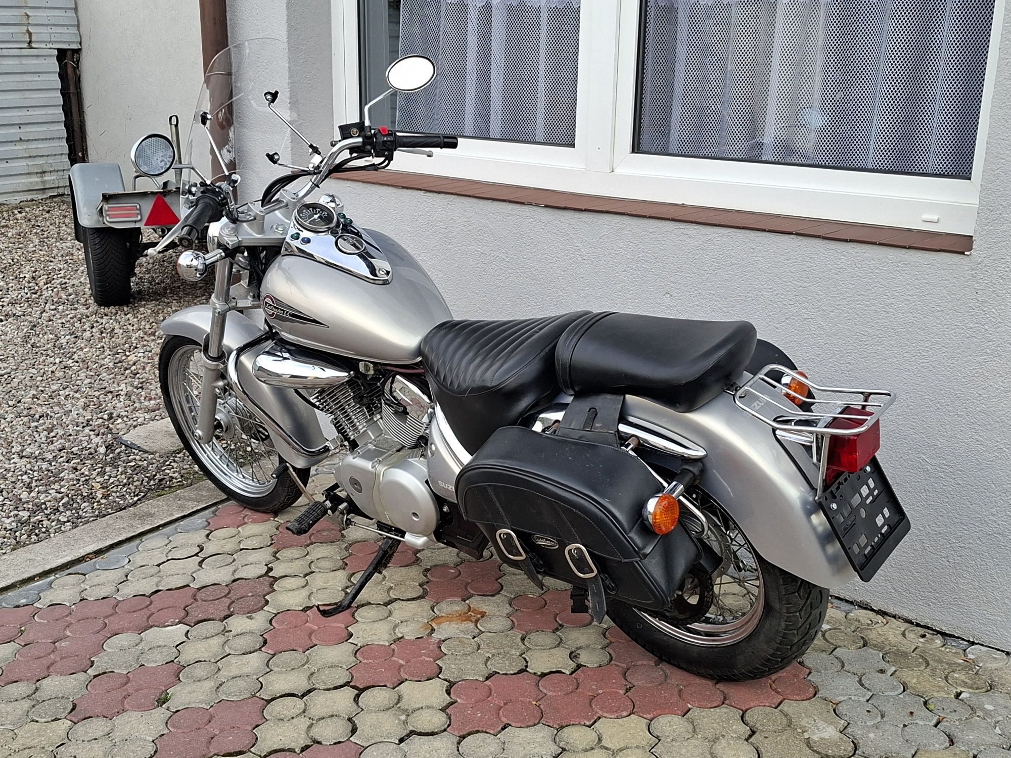 Suzuki Intruder 125 kat.B/A1 rok 2004 mały przebieg transport pod dom