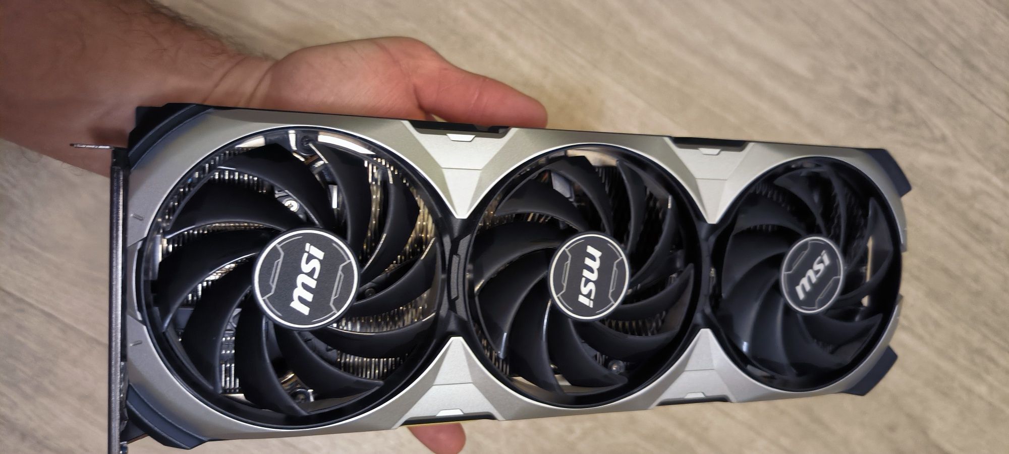 Продам відеокарту rtx 4070 ti msi ventus 3x на гарантії