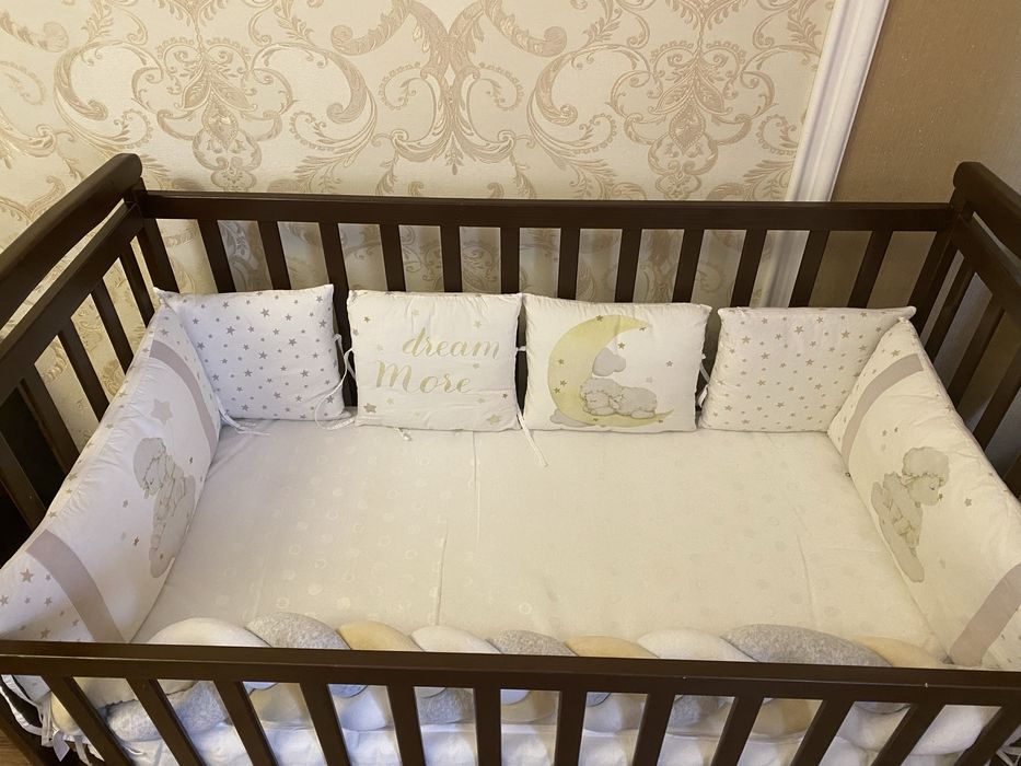 Ліжечко з маятником+матрац, бортики, наматрацник, органайзер