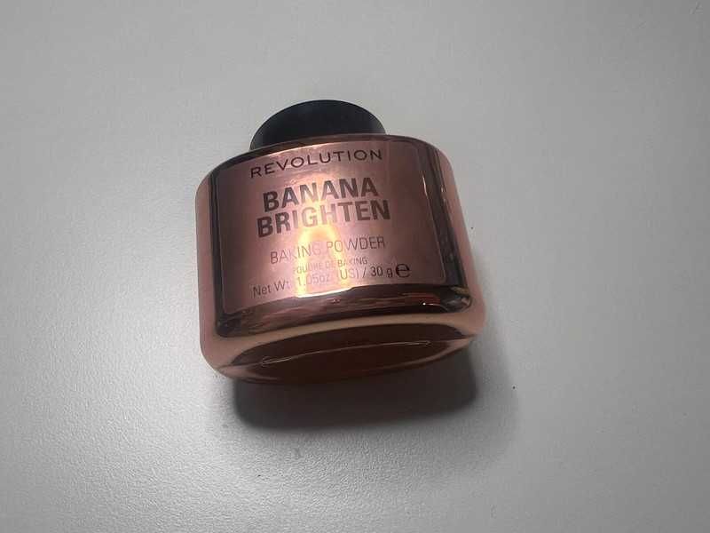 Nowy Puder Banana Brighten Baking Powder Revolution