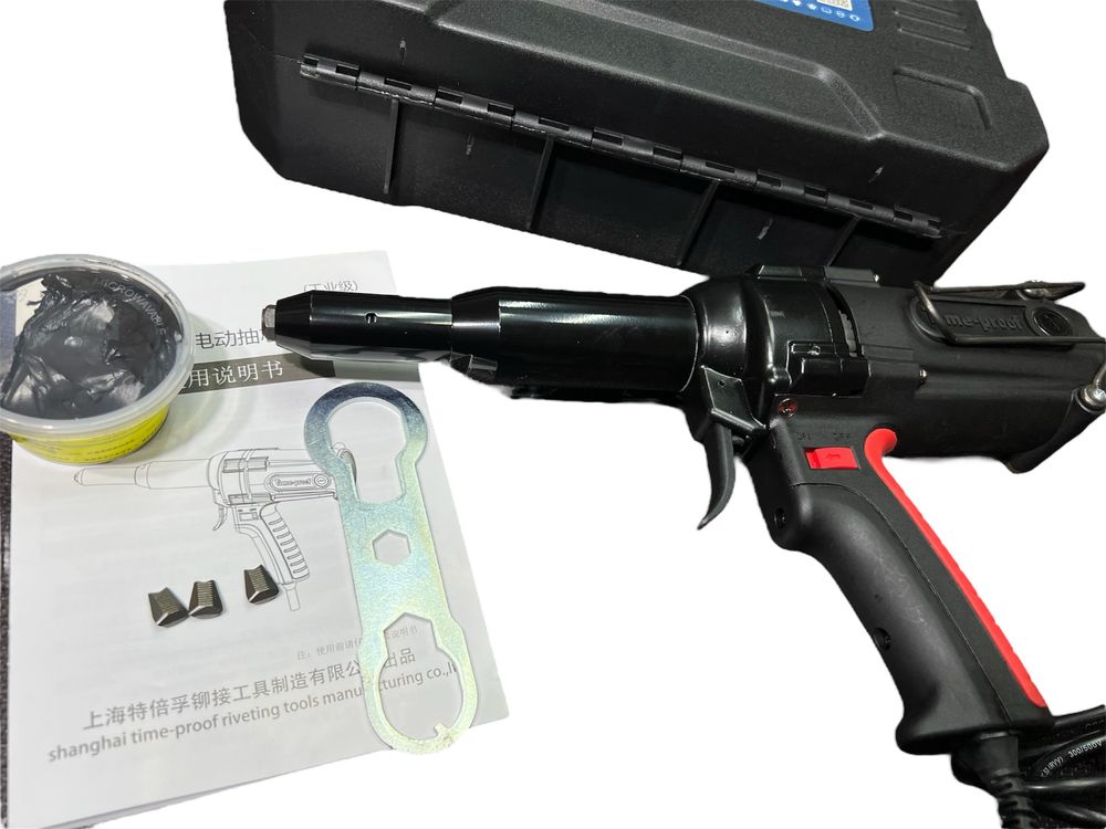 Заклепочник Time-Proof TAC 700A EU в кейсе + ремкомплект + клипса