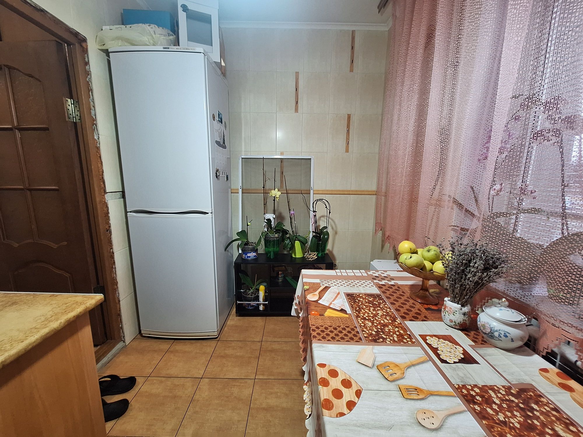 1-кімнатна 31м з ІНДИВІД ГАЗОВИМ опаленням  в с. РЕВНЕ