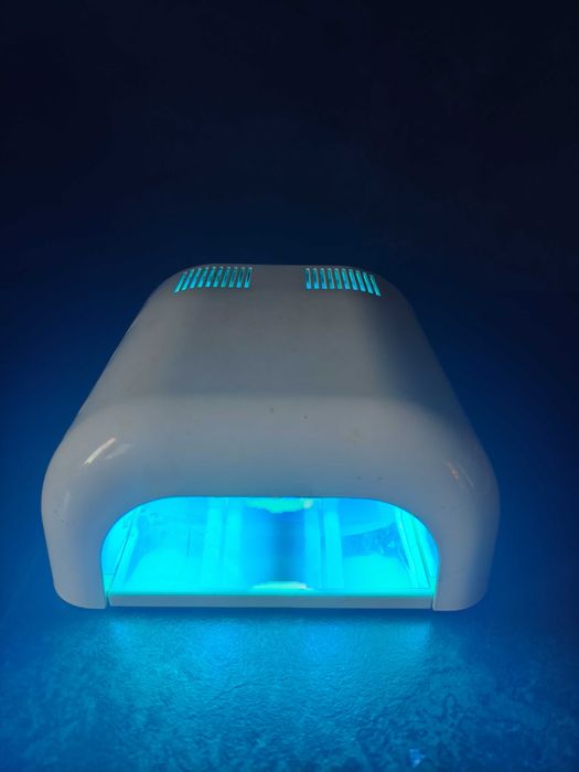 Lampa UV do paznokci