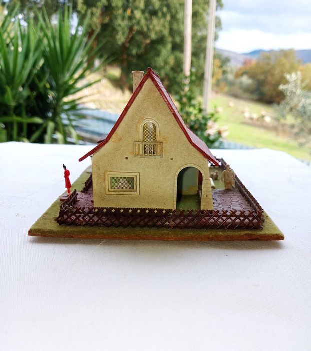 Faller, Vivenda com garagem e esplanada