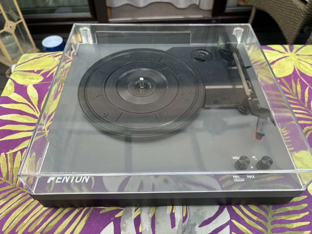 Gramofon Fenton srebrny z głośnikami i Bluetooth