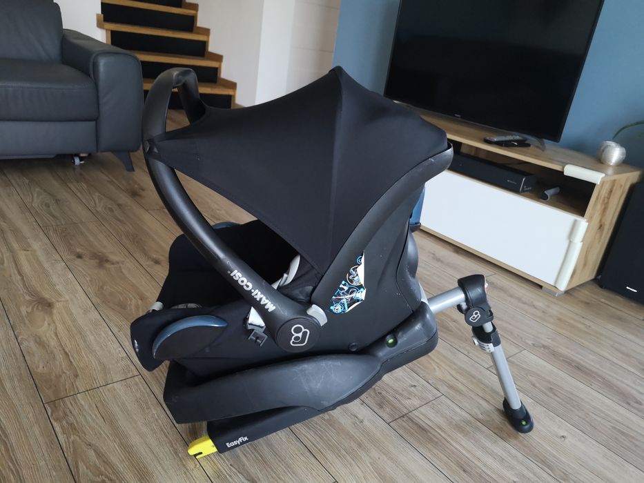 Sprzedam bazę isofox plus nosidełko plus GRATIS