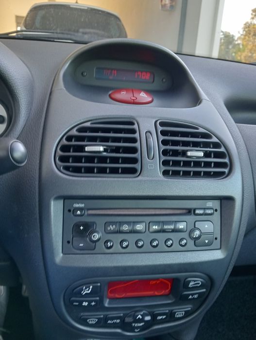 Peugeot 206 Black & Silver
