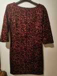 Vestido vermelho e preto