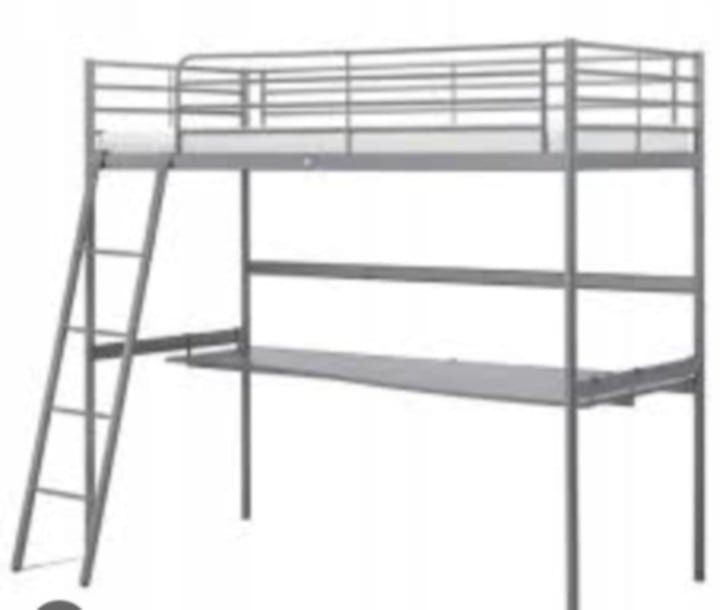 Łóżko piętrowe z biurkiem