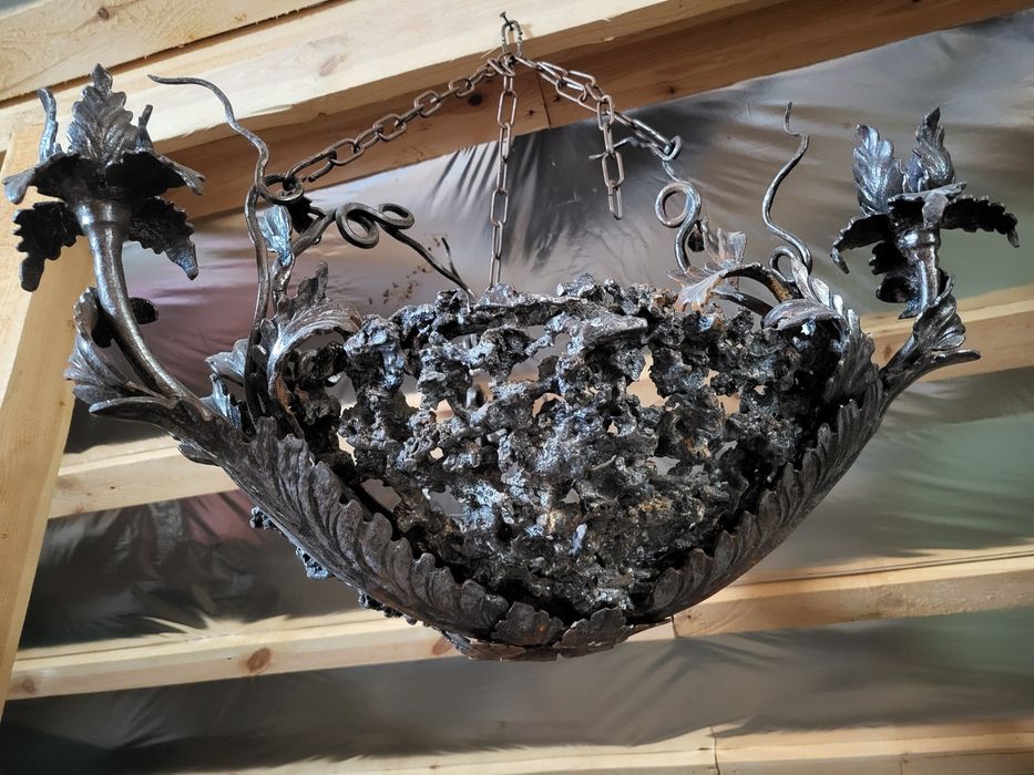 Люстра. Метал. Авторська робота. Така лише одна.