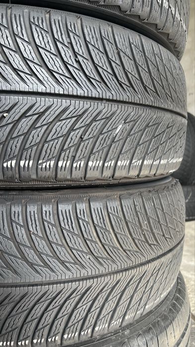 Зимові шини резина 235 55 R19 Michelin 2022рік