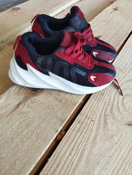 Кроссовки 36 размер