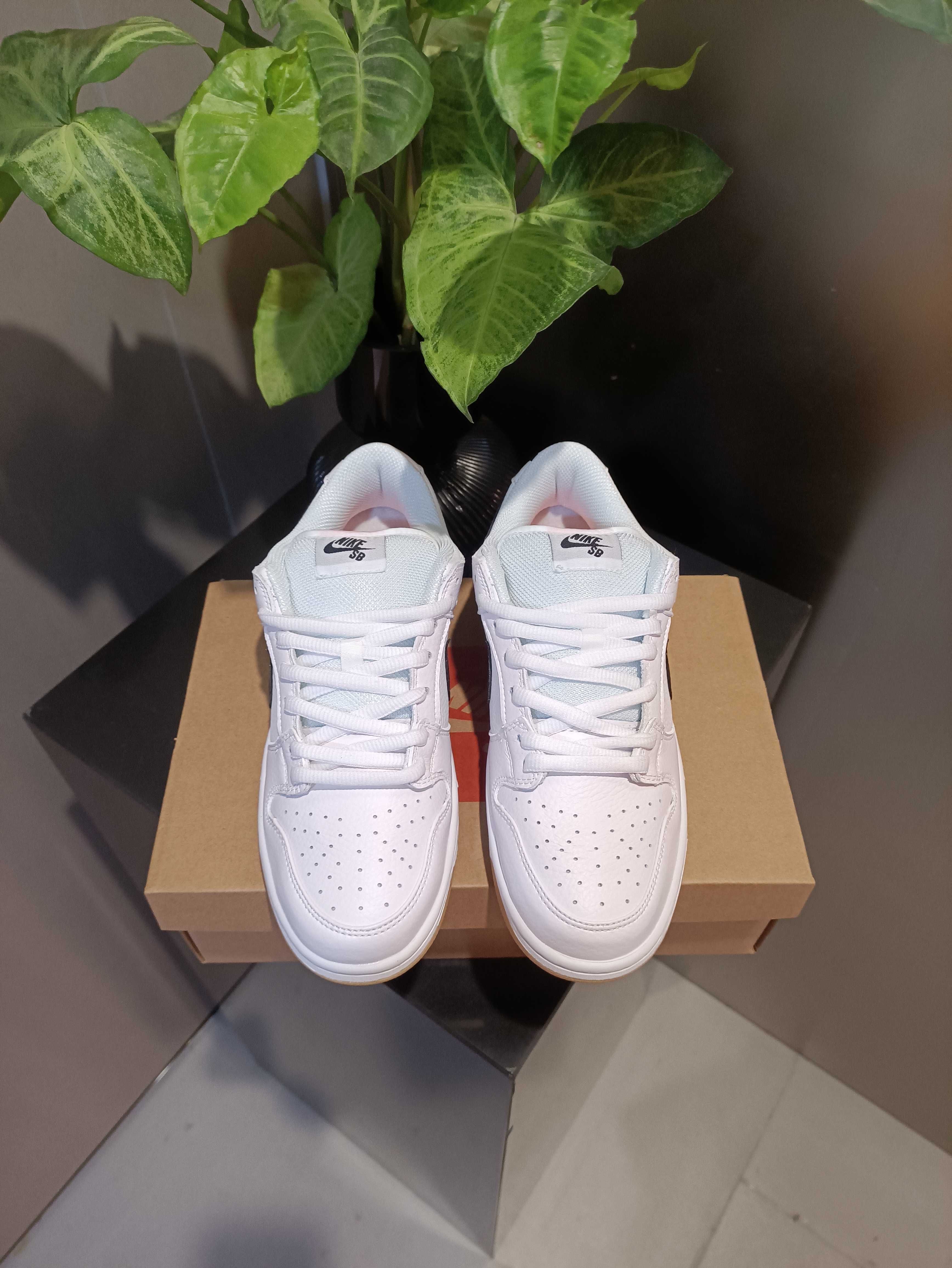 Nike SB Dunk Low Pro White Gum 39