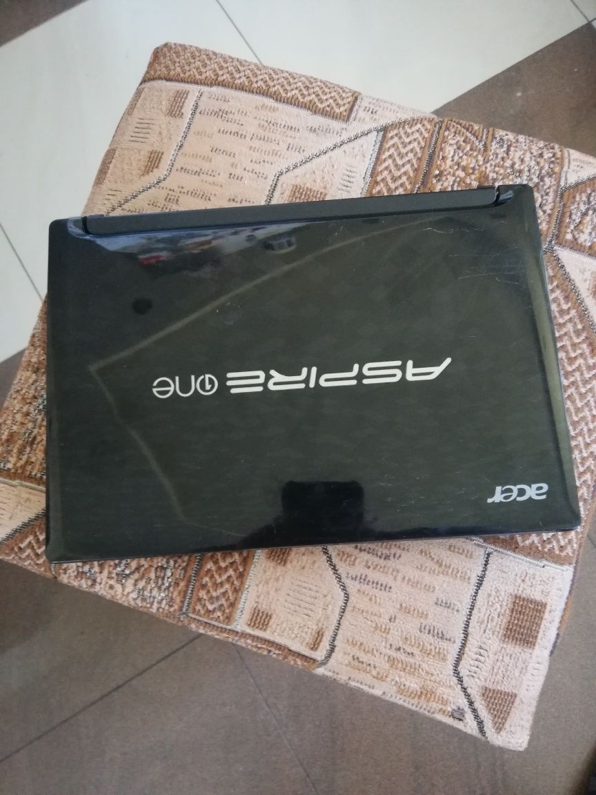 Acer Aspire One D260