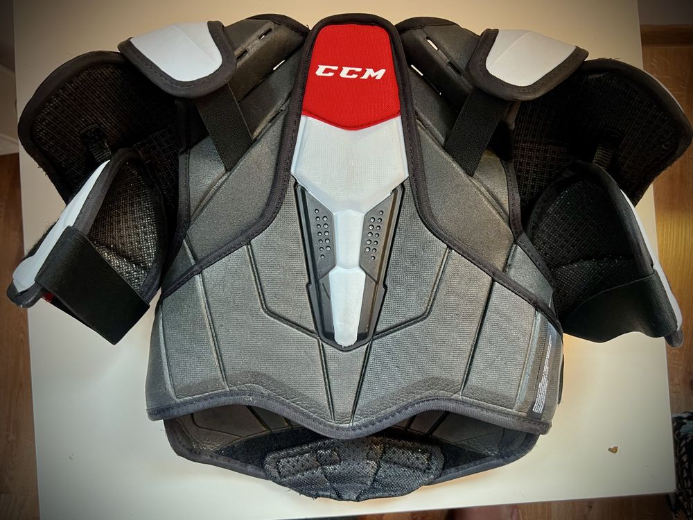 Naramienniki Hokejowe CCM FT4 Pro Junior M