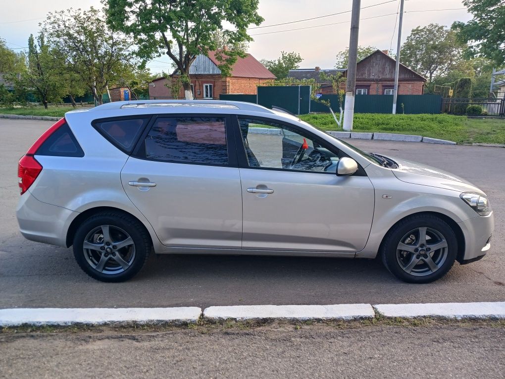 Kia ceed 1.6diesel