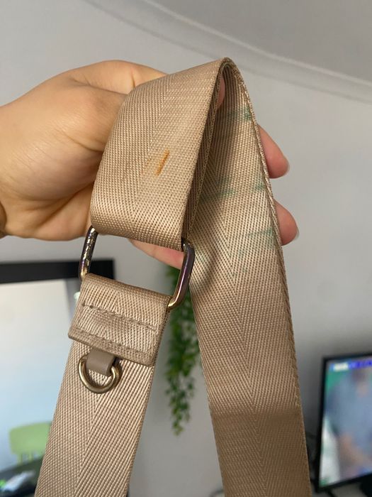 Bolsa feminina em bom estado