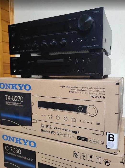 Amplituner stereo Onkyo TX-8270 (Wi-Fi,DAB+,HDMI,160W/kanał,Bluetooth)
