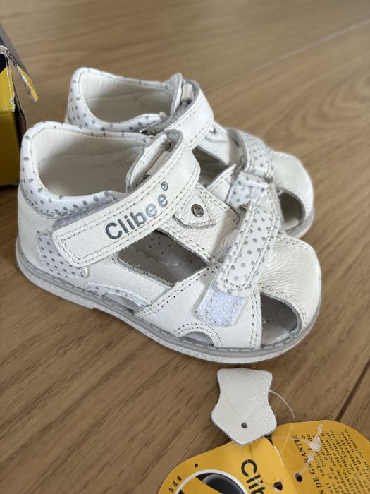 Clibee białe półbuty sandały rozmiar 21 skóra naturalna