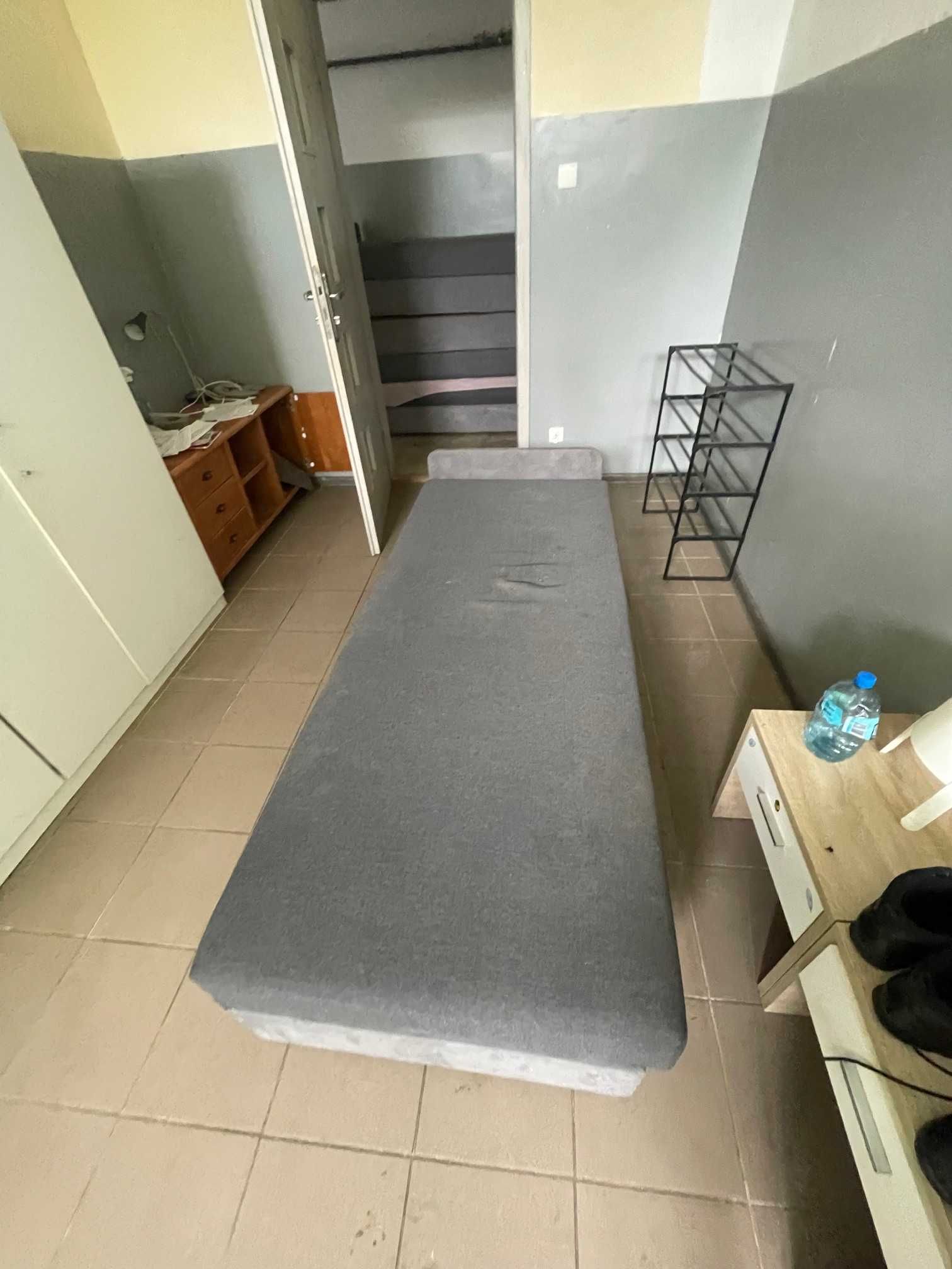 Tapczany 200x80 21 sztuk