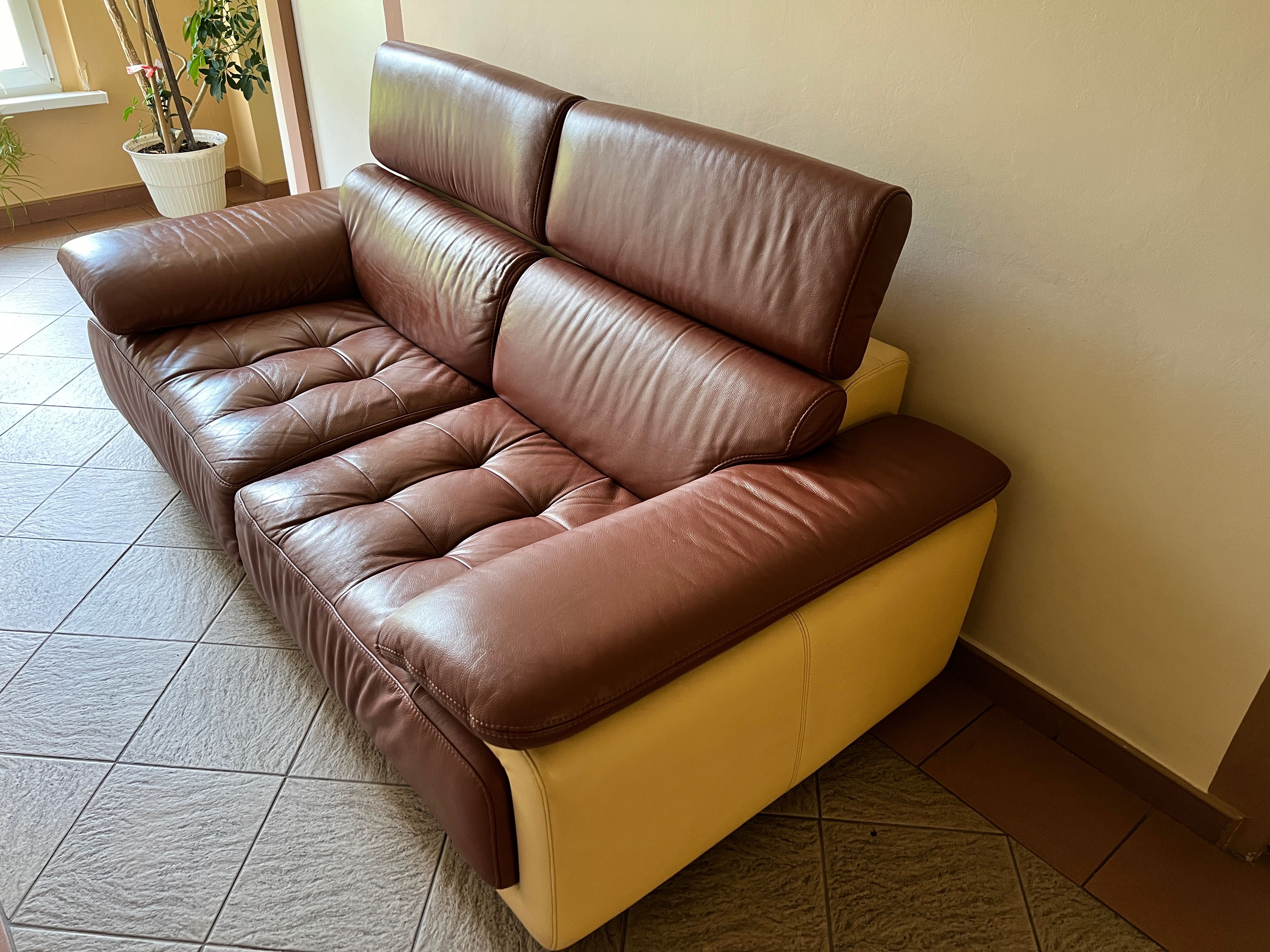 Mam do zaoferowania Sofa skórzaną