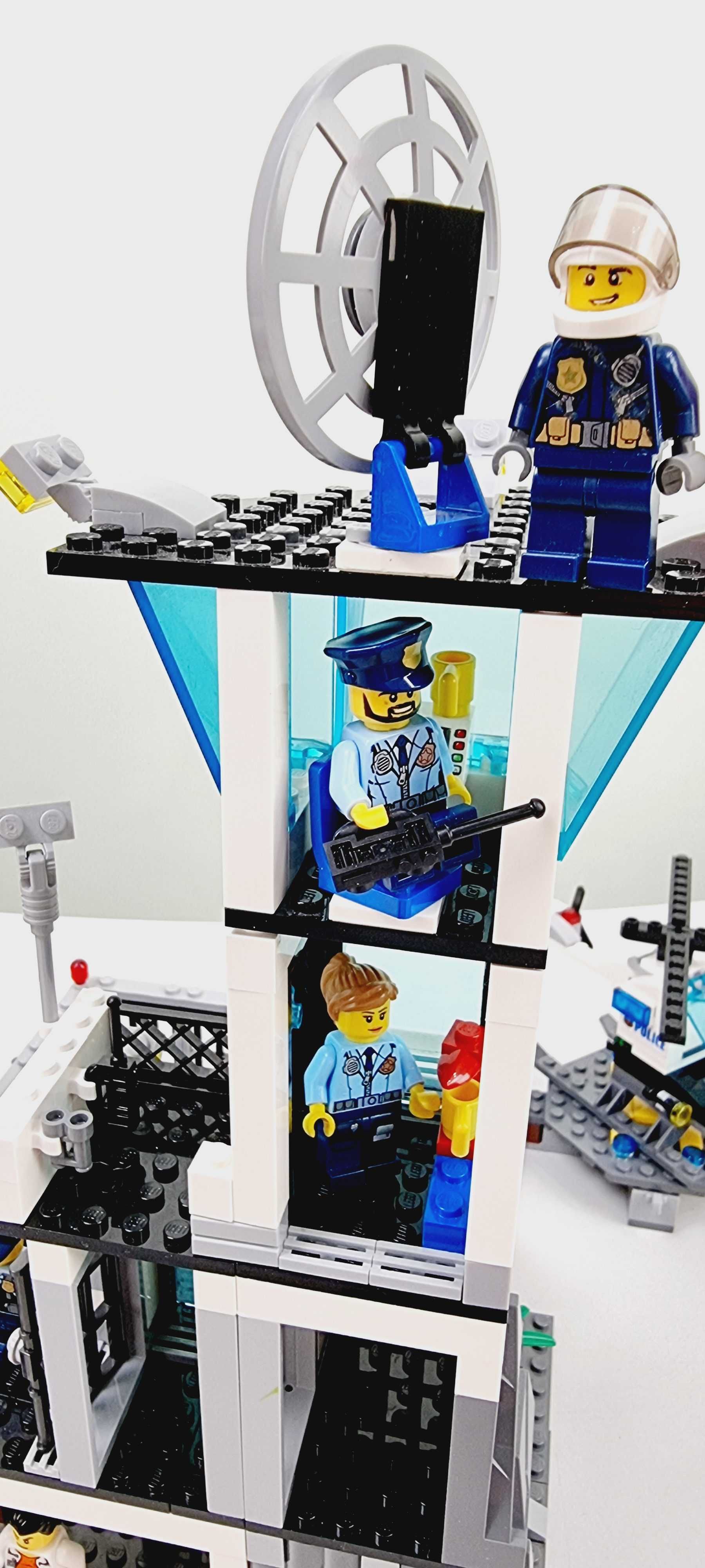 Конструктор LEGO City Остров-тюрьма 60130