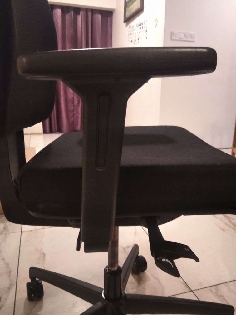 Fotel biurowy TREND OFFICE / profesjonalny / dużo ustawień /