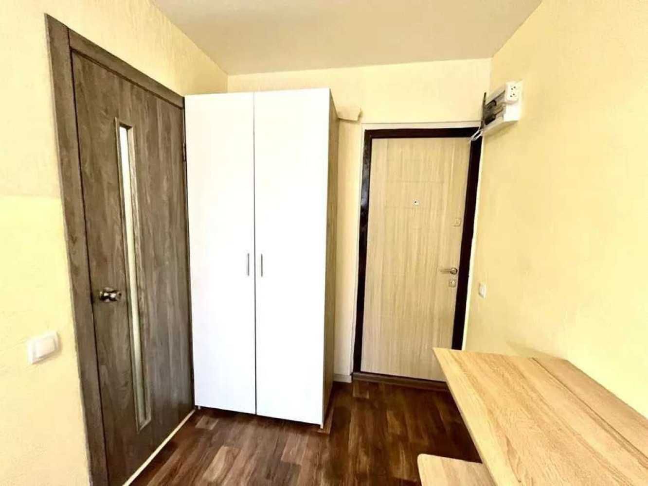 Продам 4-х комнатную квартиру в Лузановке