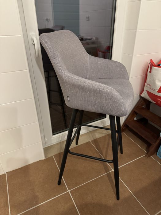 Bancos altos bar / ilha cozinha