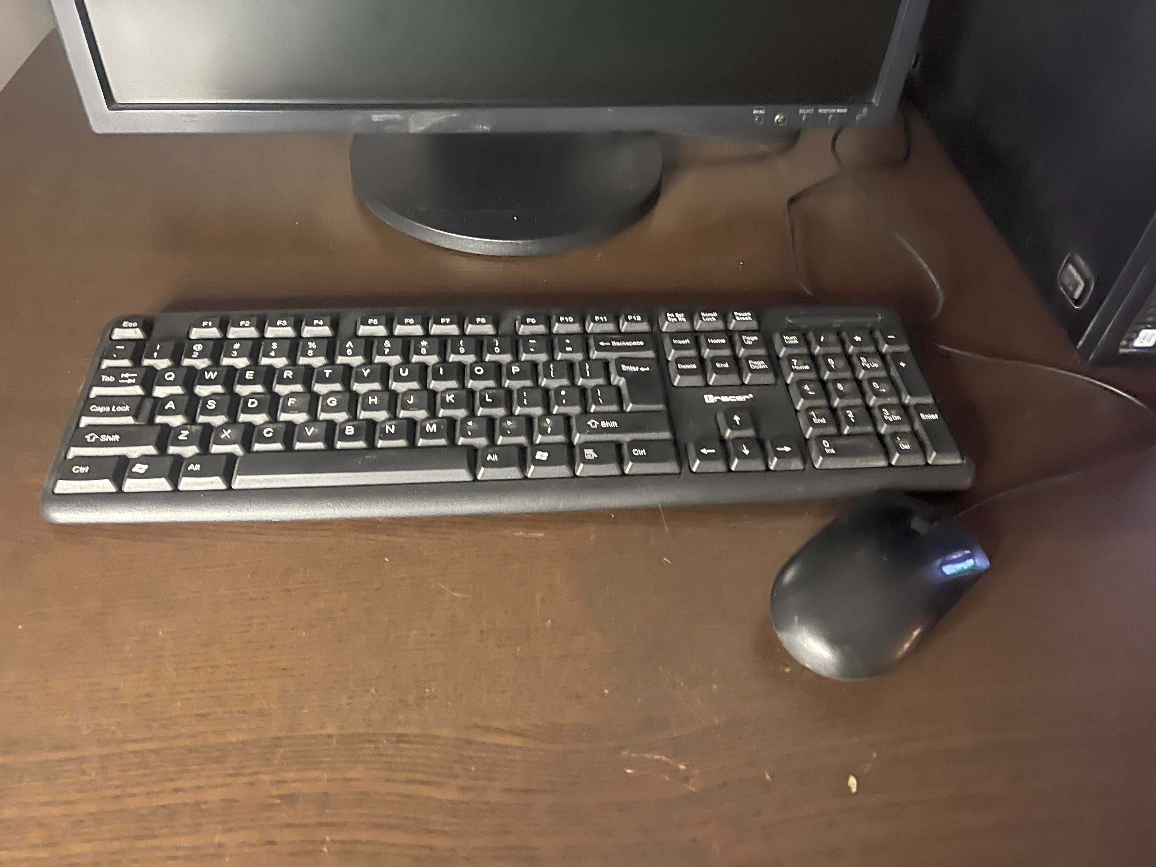 Zestaw komputerowy HP/LCD 22'.i3 6100 4x3.1/ m.2/ Radeon R7 2gb/ Dowóz