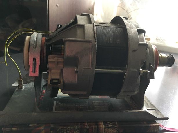 Двигатель  мотор стиральной машины BRANDT (БРАНДТ) рабочий оригинал